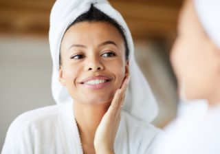 Quelle routine beauté adopter en hiver pour un teint lumineux ?