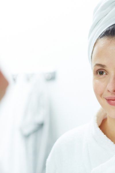 À quel âge faut-il acheter sa première crème anti-âge ?
