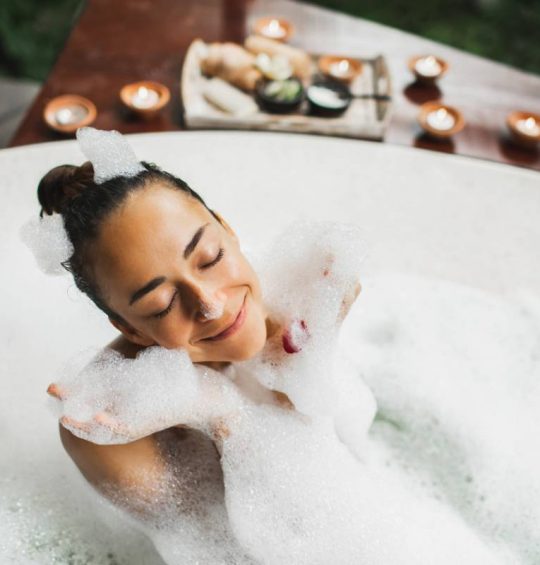 Les plaisirs du bain Les plaisirs du bain